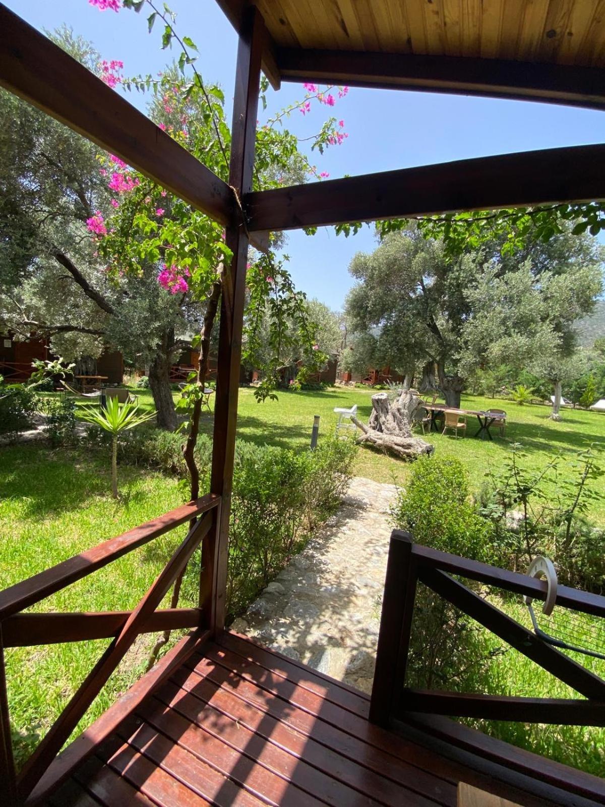 Suzi'Nin Bahcesi Bungalov Evler Датча Екстер'єр фото